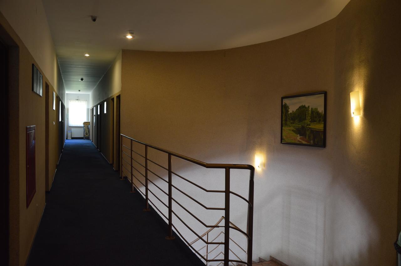 O.W.Bingo Hotel Bieszkowice Buitenkant foto
